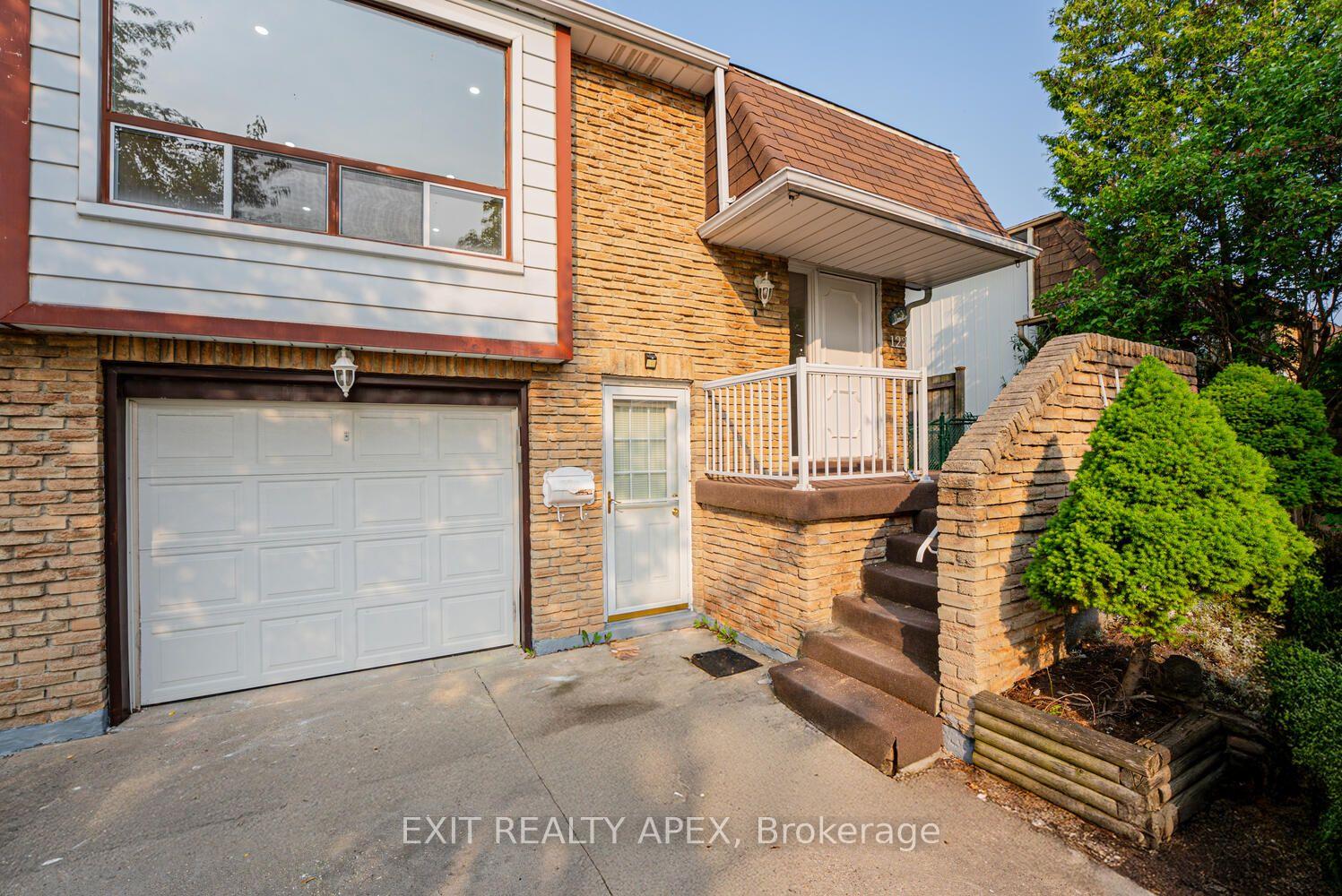 122-centre-street-n-brampton-ontario-w13651096