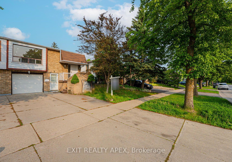 122-centre-street-n-brampton-ontario-w13651096