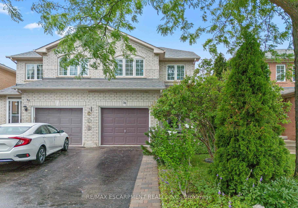 16-whiteface-crescent-brampton-ontario-w13651106