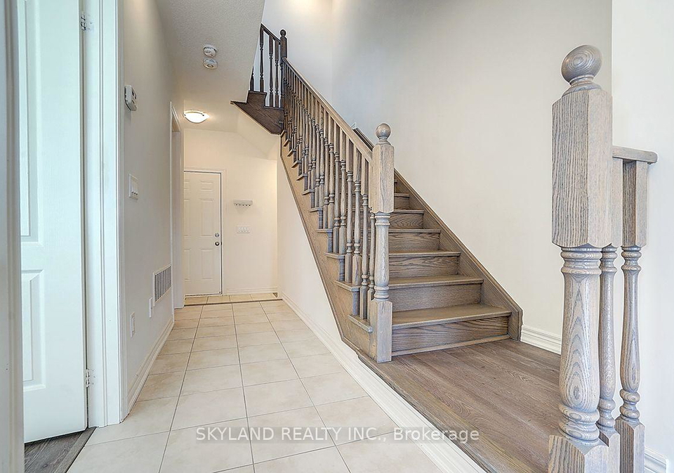 459-dundas-street-e-oakville-ontario-w13651126