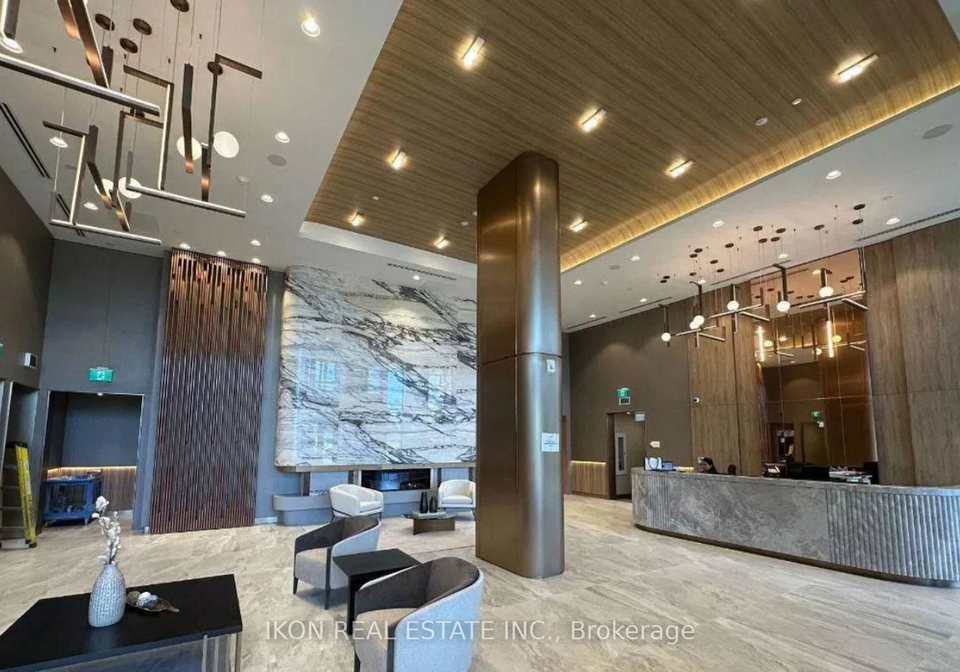 1100-sheppard-avenue-w-toronto-york-ontario-w13651362