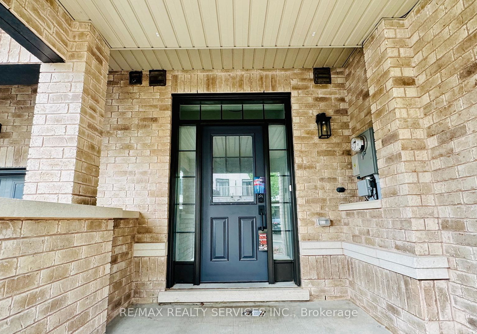 1159-lloyd-landing-milton-ontario-w13651382