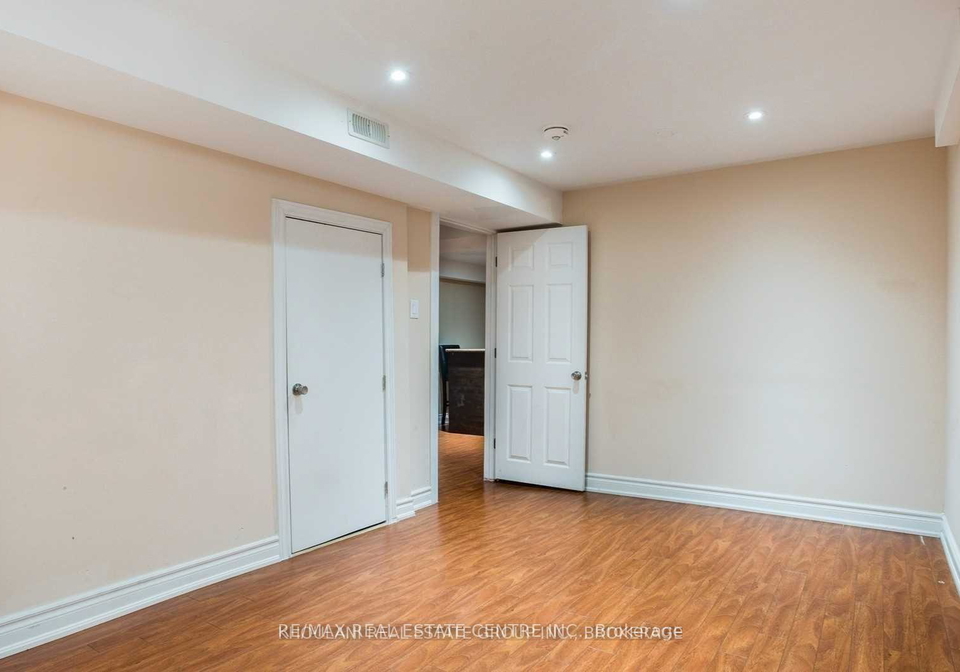 3283-taccbasement-drive-mississauga-ontario-w13651656