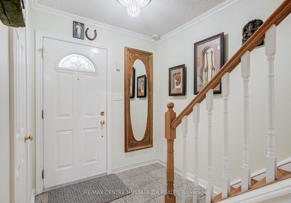 2440-bromsgrove-road-mississauga-ontario-w13651726