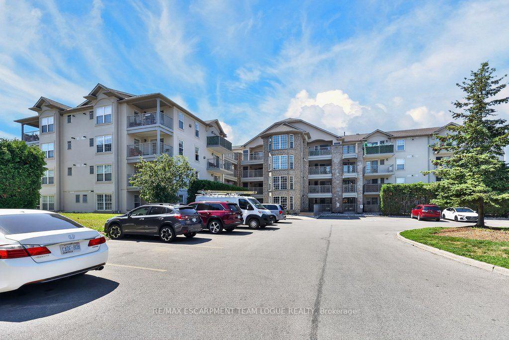 1450-bishops-gate-oakville-ontario-w13651782