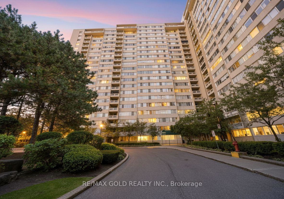 3590-kaneff-crescent-mississauga-ontario-w13651836