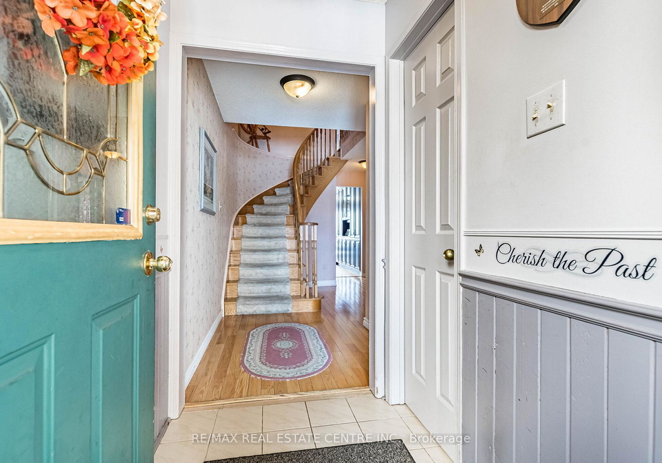 82-candy-crescent-brampton-ontario-w13651854