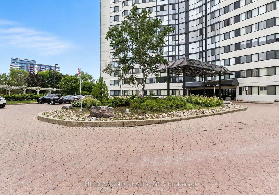 1360-rathburn-road-e-mississauga-ontario-w13651956