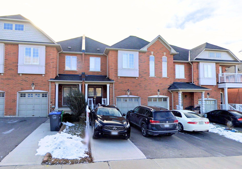 34-pefferlaw-circle-brampton-ontario-w13652124