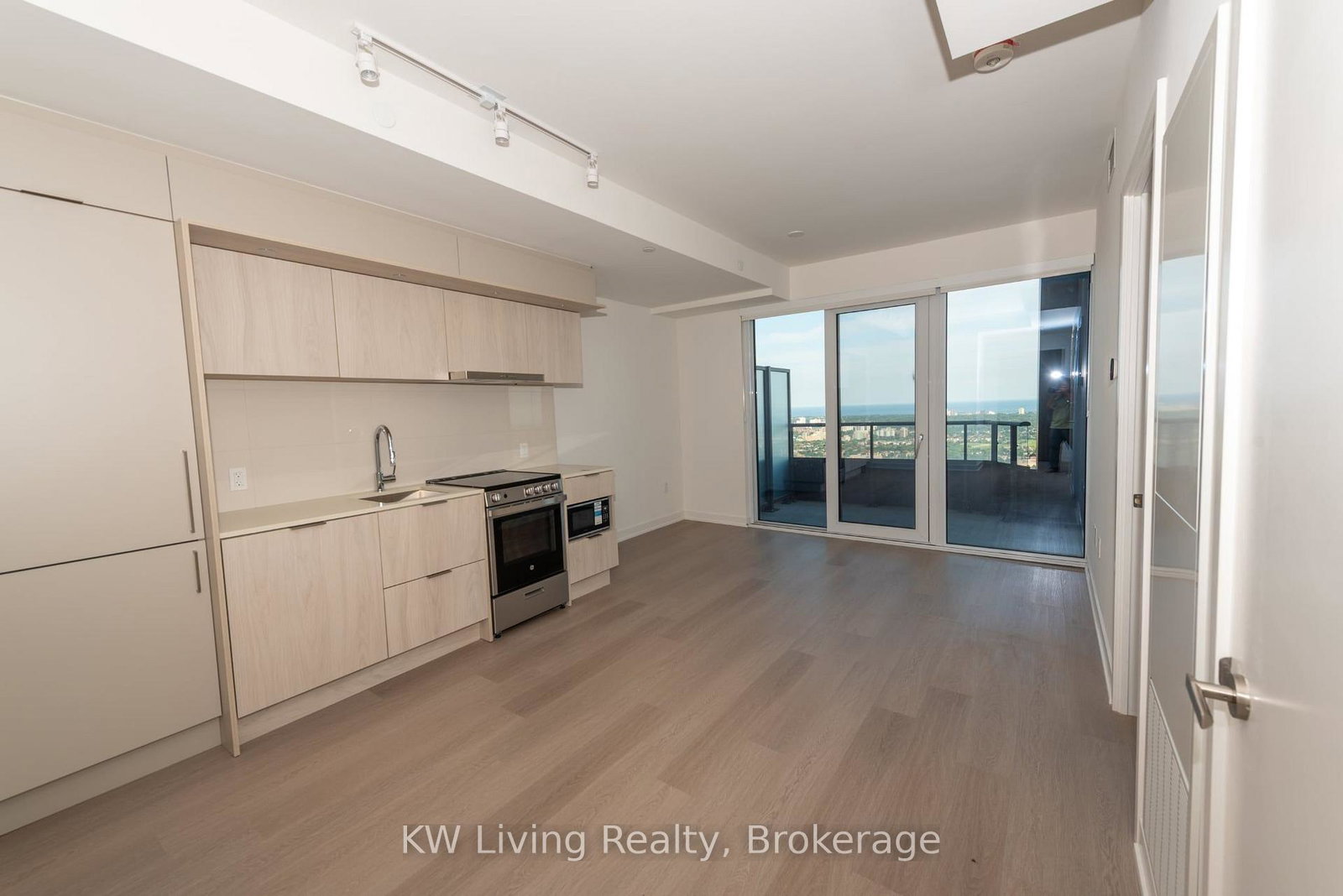 448-burnhamthorpe-road-w-mississauga-ontario-w13652132