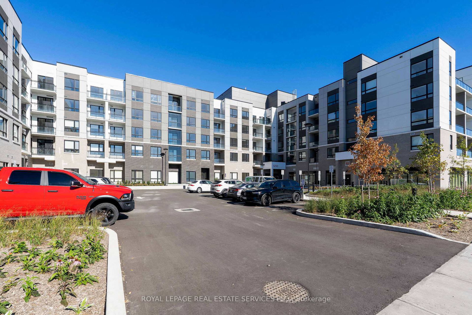 3250-carding-mill-trail-oakville-ontario-w13652260