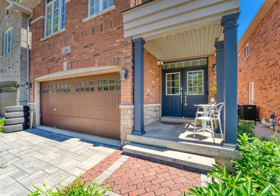 1514-portsmouth-place-mississauga-ontario-w13652360