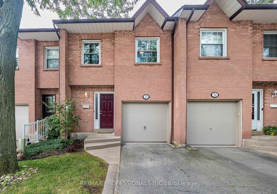 2004-glenada-crescent-oakville-ontario-w13652432