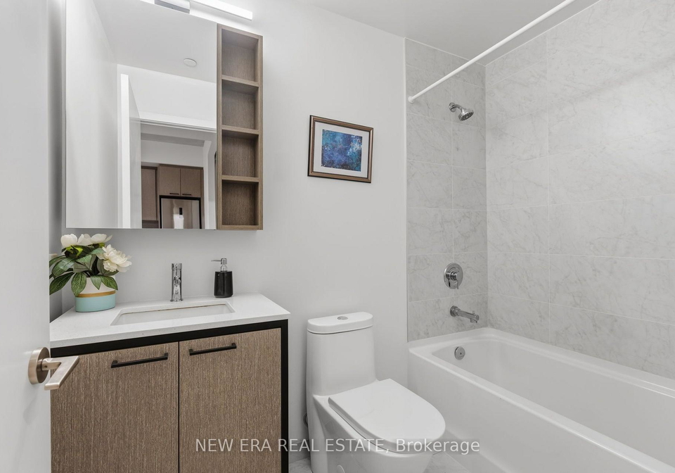 1808-st-clair-avenue-w-toronto-toronto-ontario-w13652464
