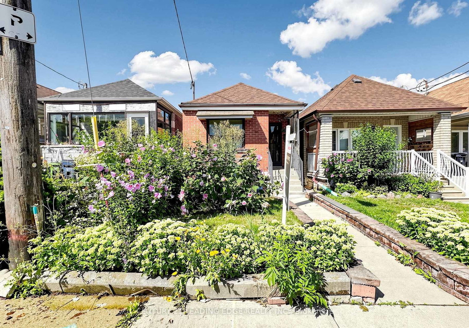 180-gilbert-avenue-toronto-toronto-ontario-w13652468