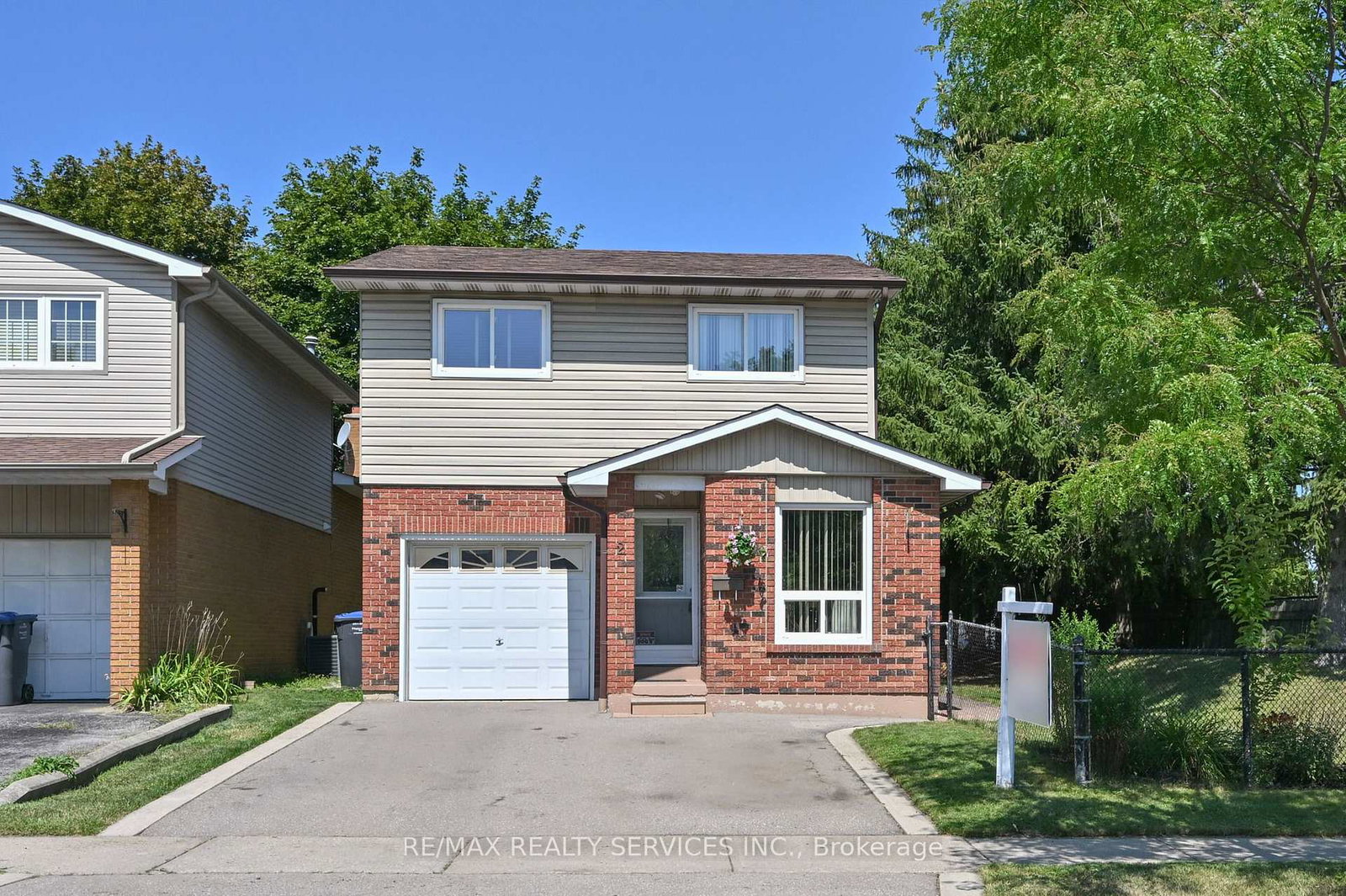 2-lindridge-avenue-brampton-ontario-w13652580