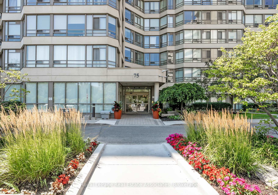 75-king-street-e-mississauga-ontario-w13652670