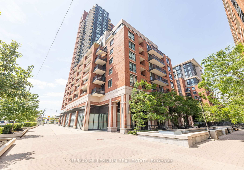 830-lawrence-avenue-toronto-north-york-ontario-w13652698