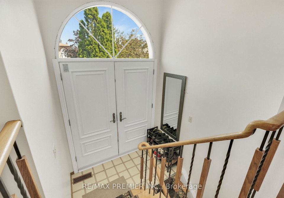 4178-dursley-crescent-mississauga-ontario-w13652942