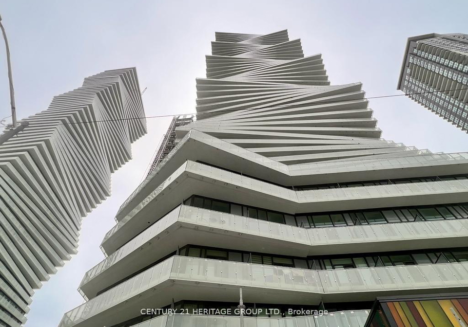 3900-confederation-pkwy-mississauga-ontario-w13653000