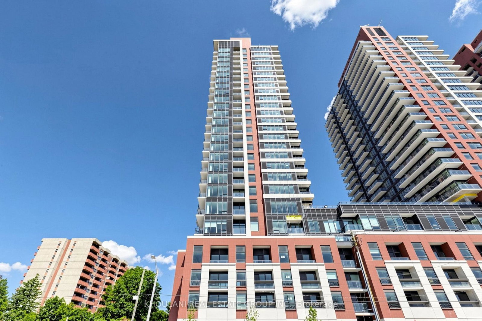 4010-eglinton-avenue-w-toronto-etobicoke-ontario-w13653016