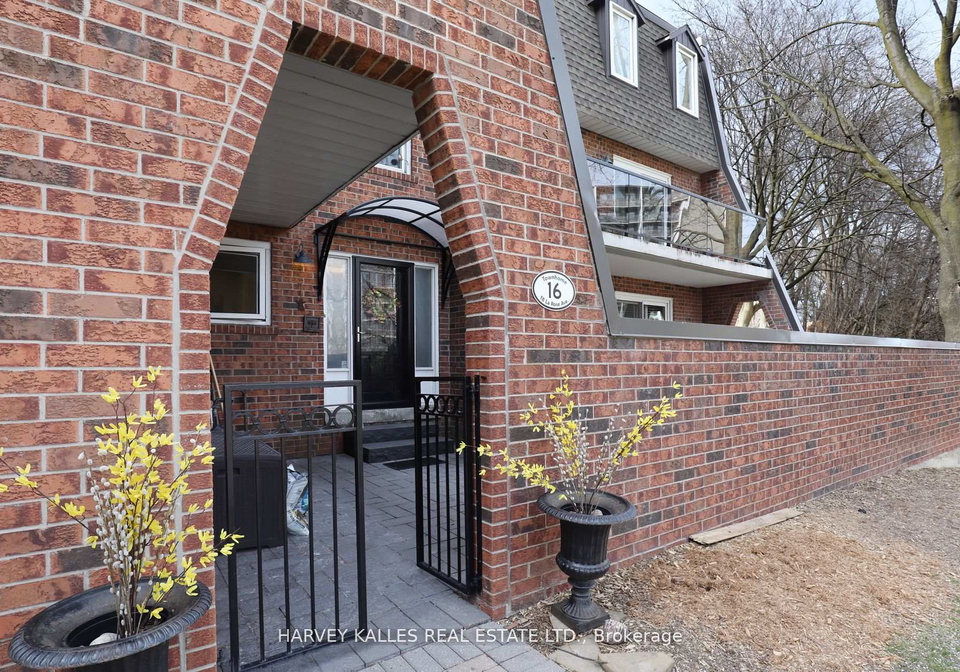 18-la-rose-avenue-toronto-etobicoke-ontario-w13653024