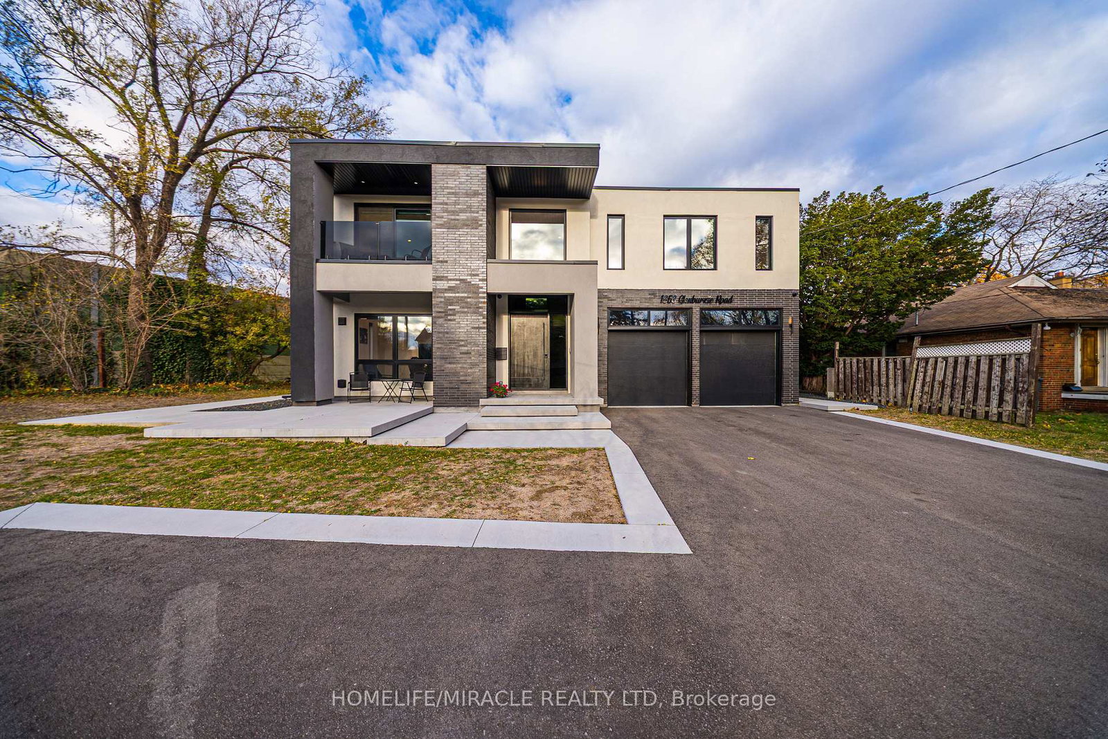 1653-glenburnie-road-mississauga-ontario-w13653052