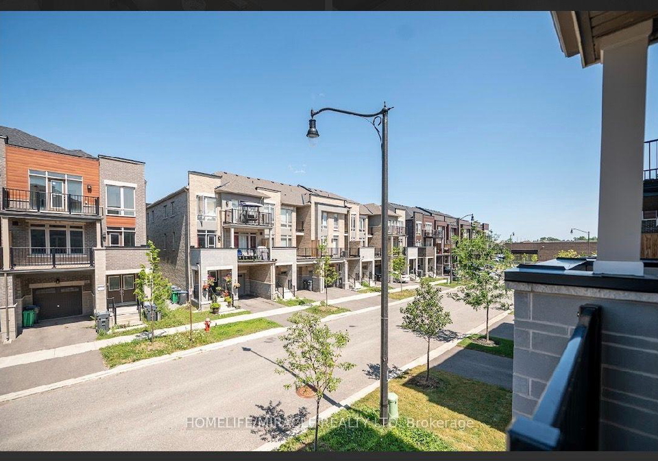 23-arrowview-drive-brampton-ontario-w13653082