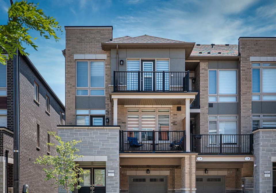 23-arrowview-drive-brampton-ontario-w13653082