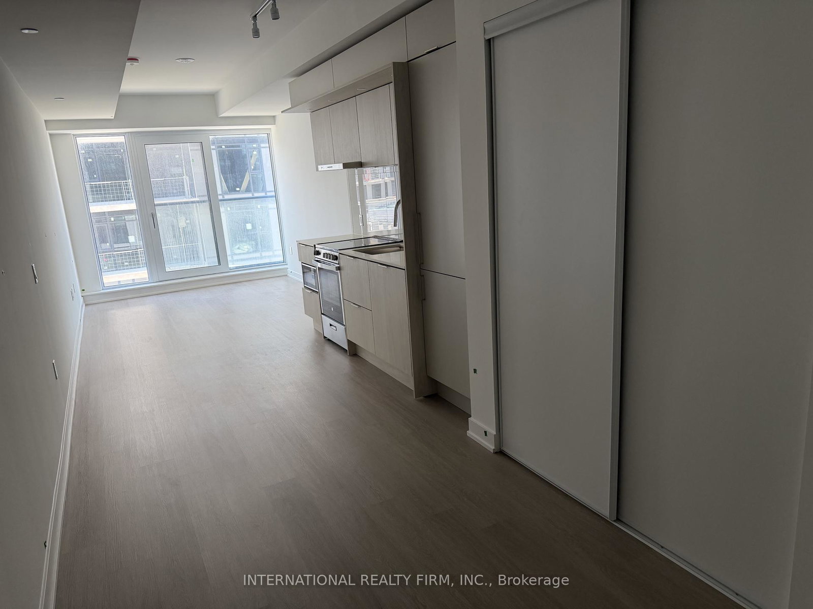 448-burnhamthorpe-road-w-mississauga-ontario-w13653132