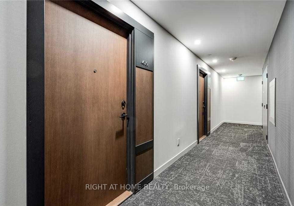 4065-confederation-parkway-mississauga-ontario-w13653356