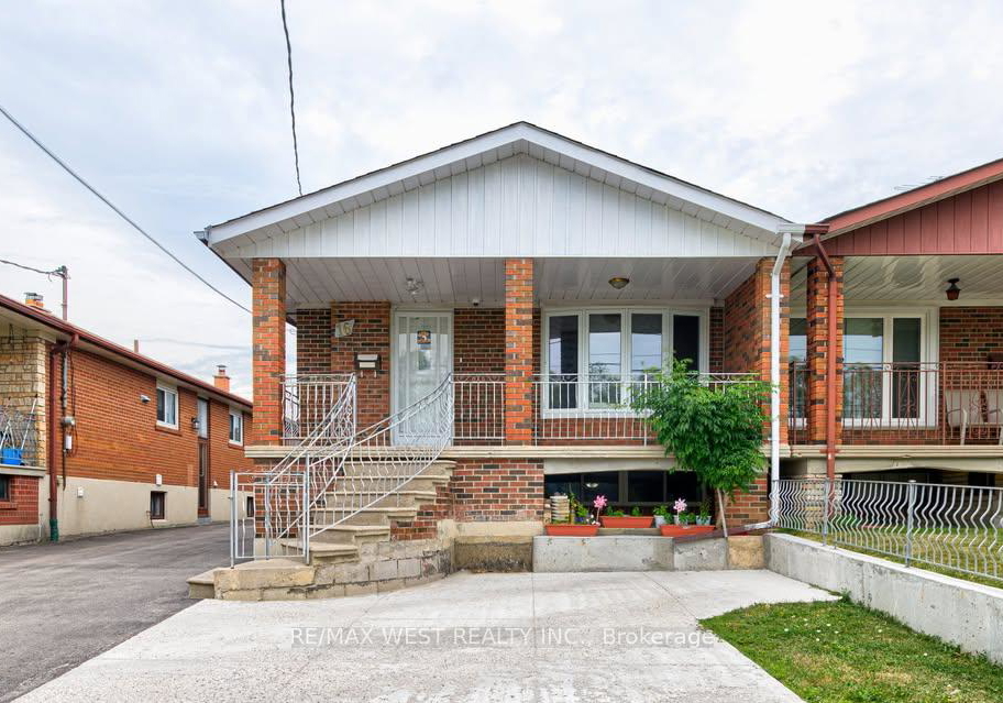 16-hasbrooke-drive-toronto-york-ontario-w13653394