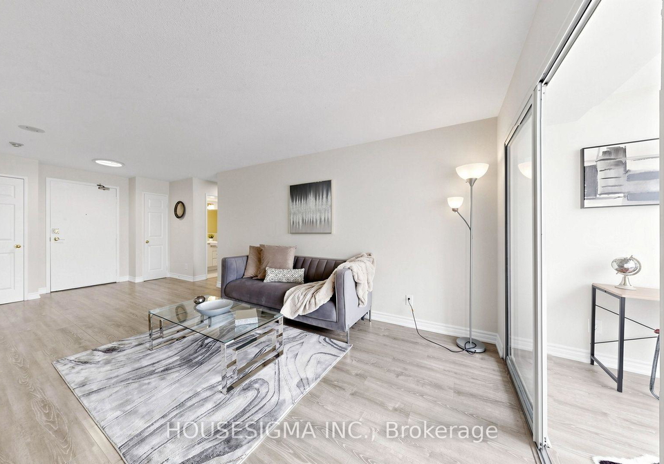 155-hillcrest-avenue-mississauga-ontario-w13653412