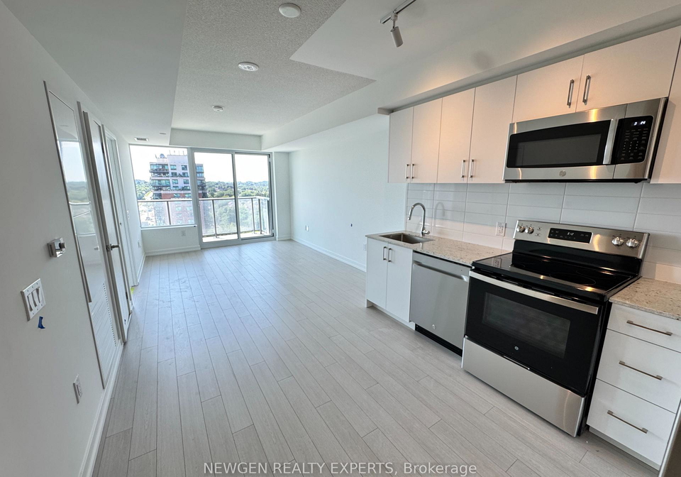 4010-eglinton-avenue-w-toronto-etobicoke-ontario-w13653466