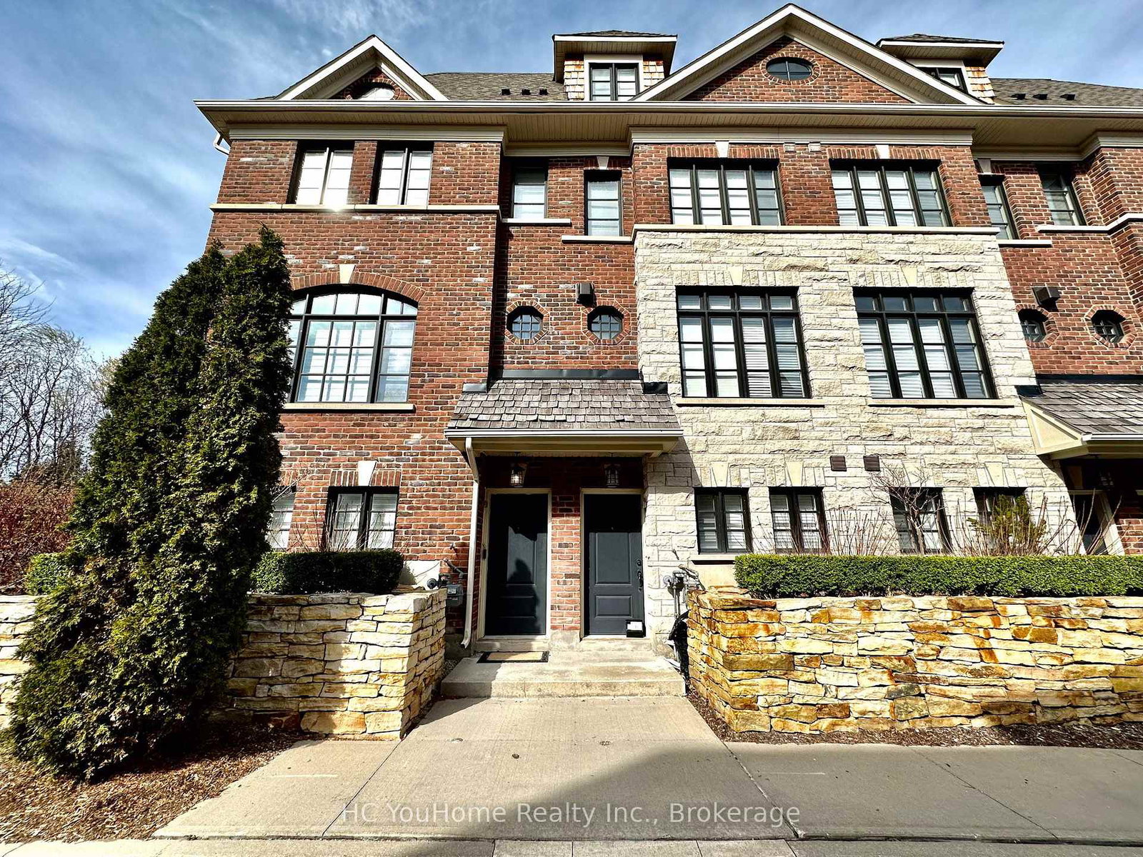 2097-queensborough-gate-mississauga-ontario-w13653496