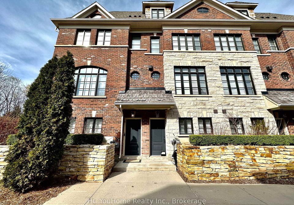 2097-queensborough-gate-mississauga-ontario-w13653496