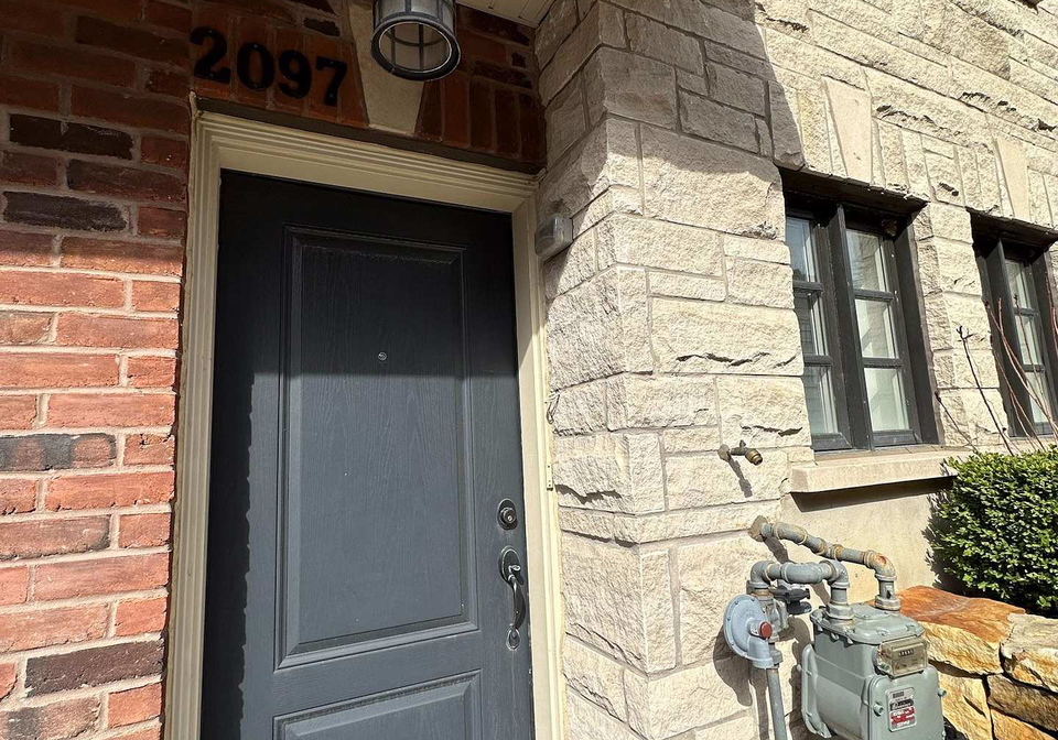 2097-queensborough-gate-mississauga-ontario-w13653496