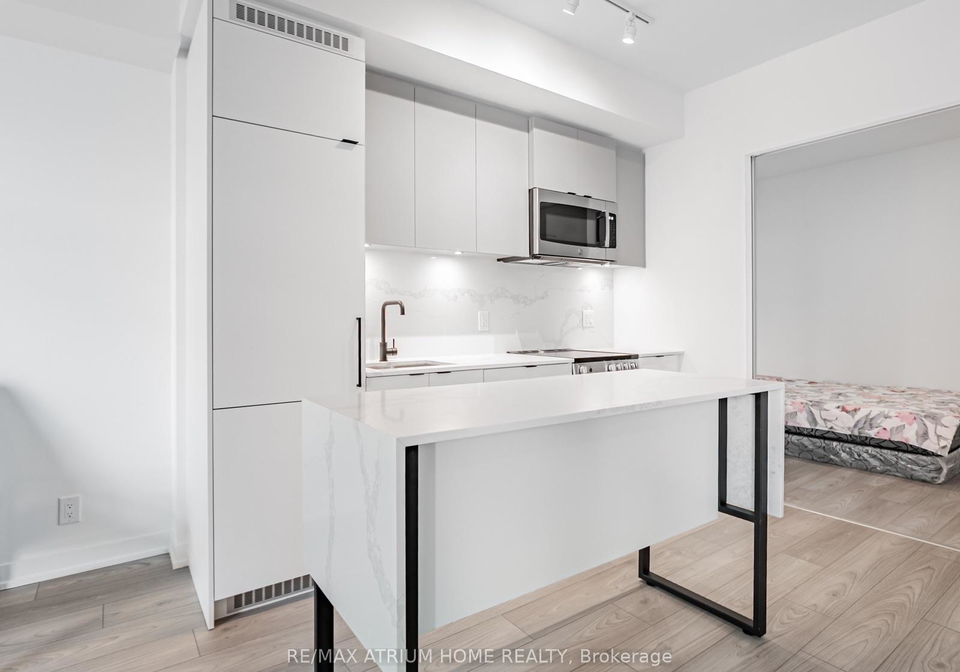 285-dufferin-street-toronto-toronto-ontario-w13653582