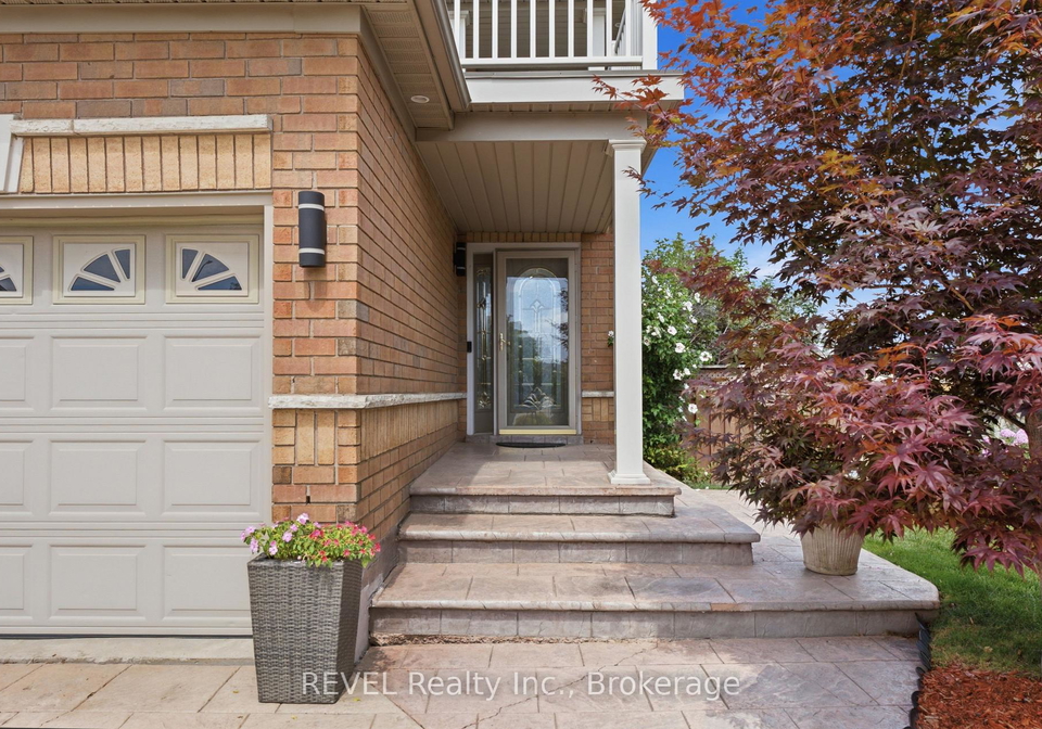 20-hayloft-court-brampton-ontario-w13653618
