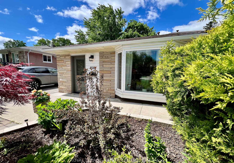 1319-redbank-crescent-oakville-ontario-w13653682