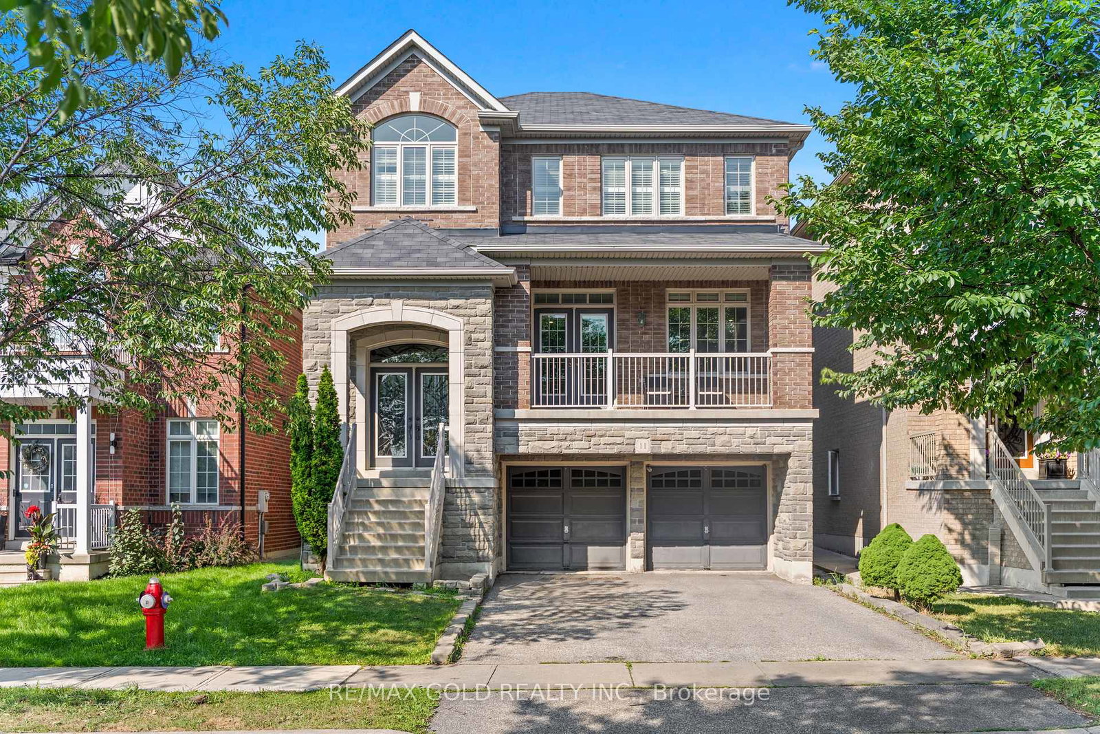 11-clearfield-drive-brampton-ontario-w13653708