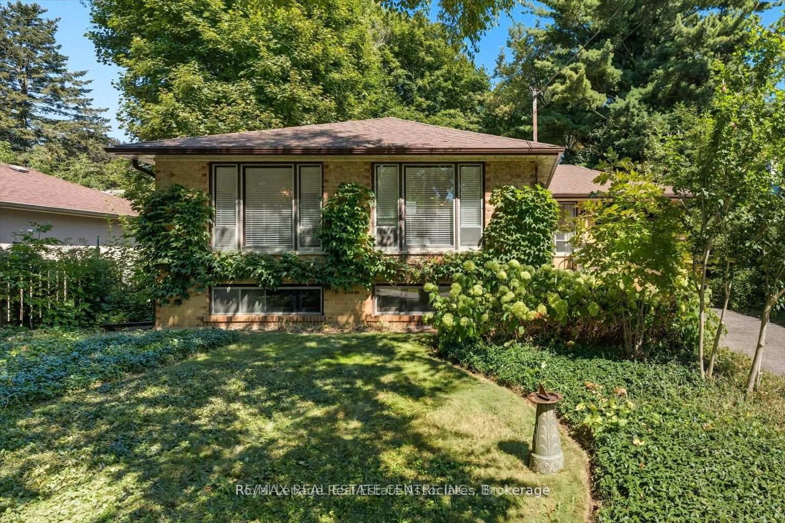 1229-welwyn-drive-mississauga-ontario-w13653716