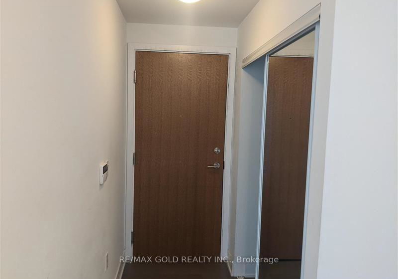 20-shore-breeze-drive-toronto-etobicoke-ontario-w13653858