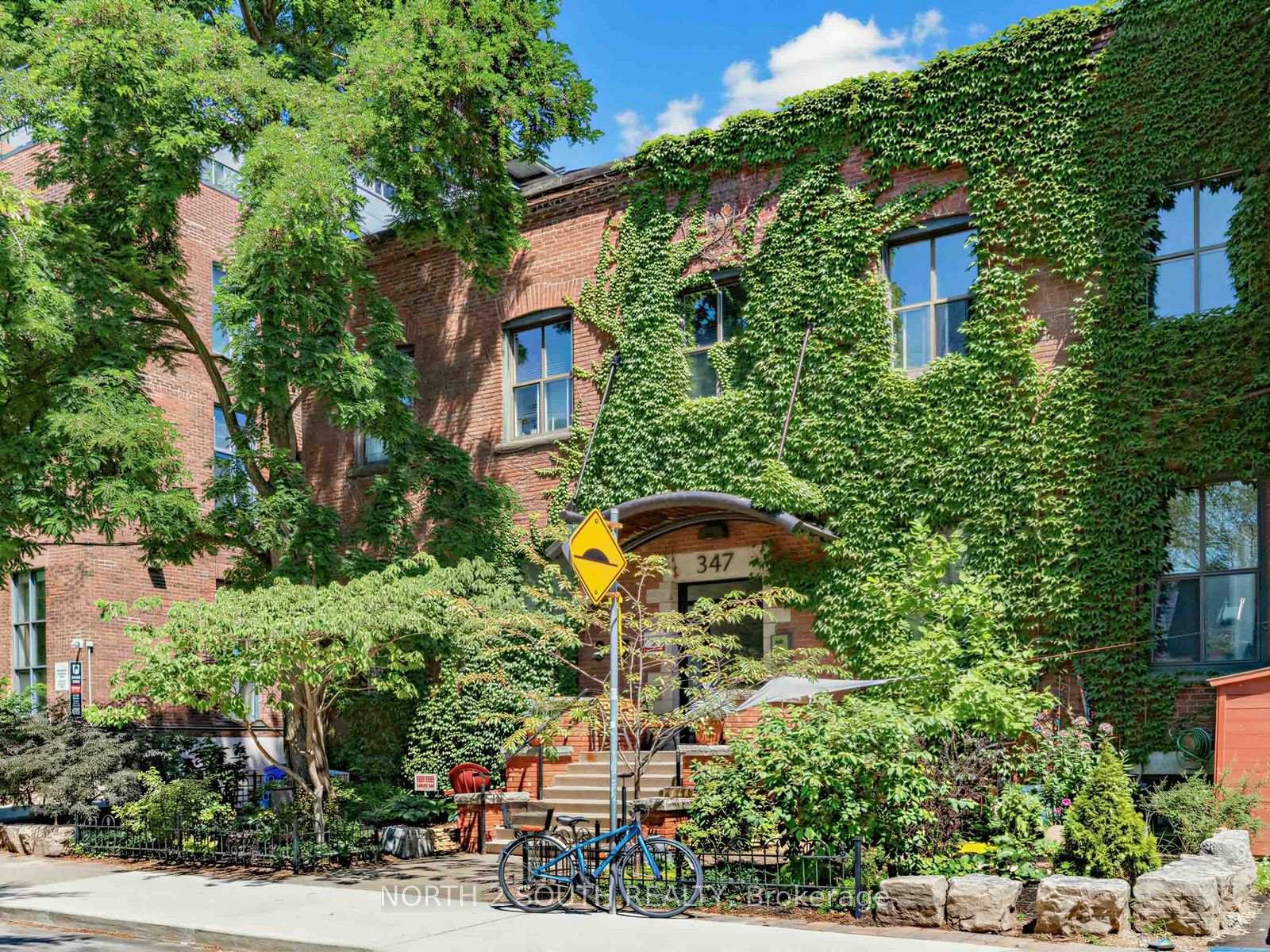 347-sorauren-avenue-toronto-toronto-ontario-w13653994