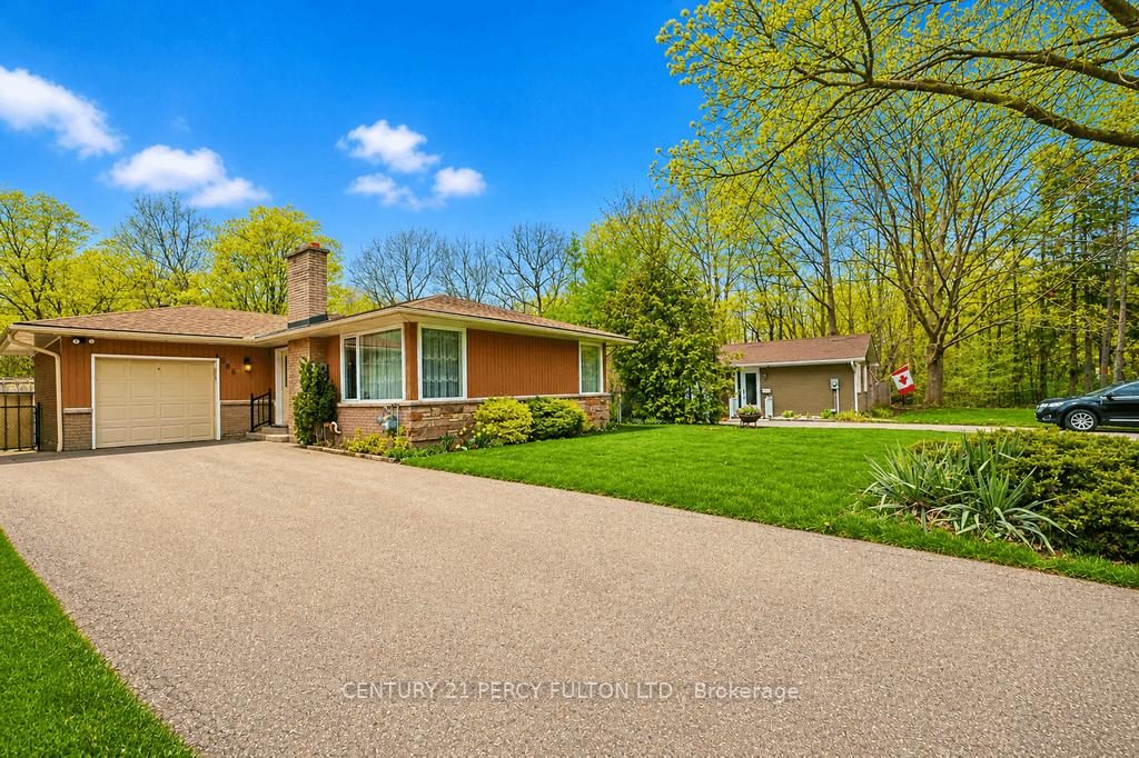 1386-forest-glade-road-oakville-ontario-w13654002