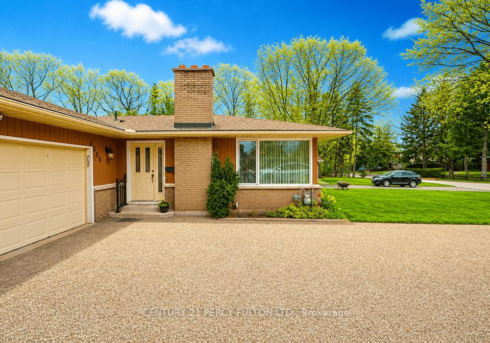 1386-forest-glade-road-oakville-ontario-w13654002
