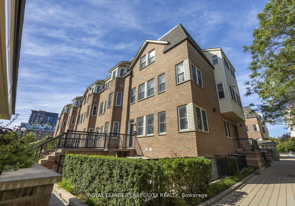 760-lawrence-avenue-w-toronto-north-york-ontario-w13654006