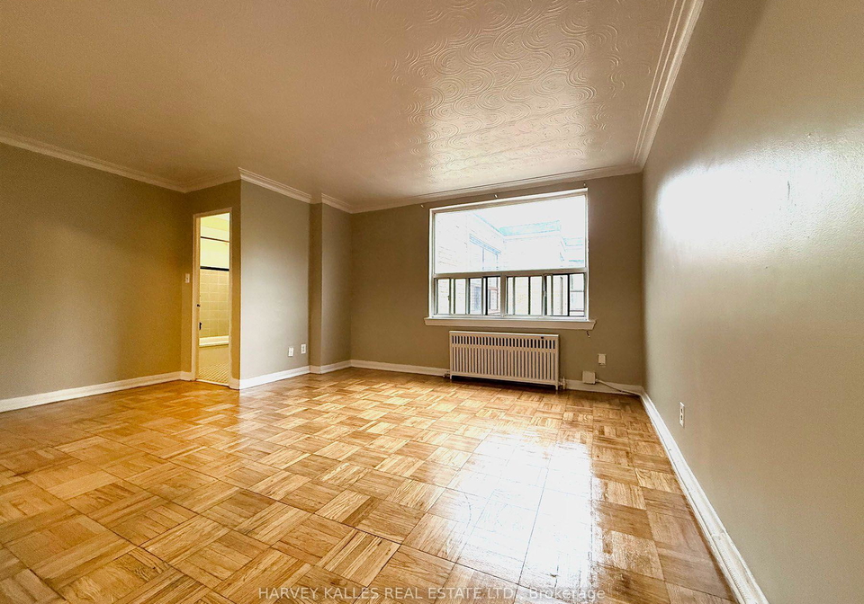 1490-eglinton-avenue-w-toronto-north-york-ontario-w13654024