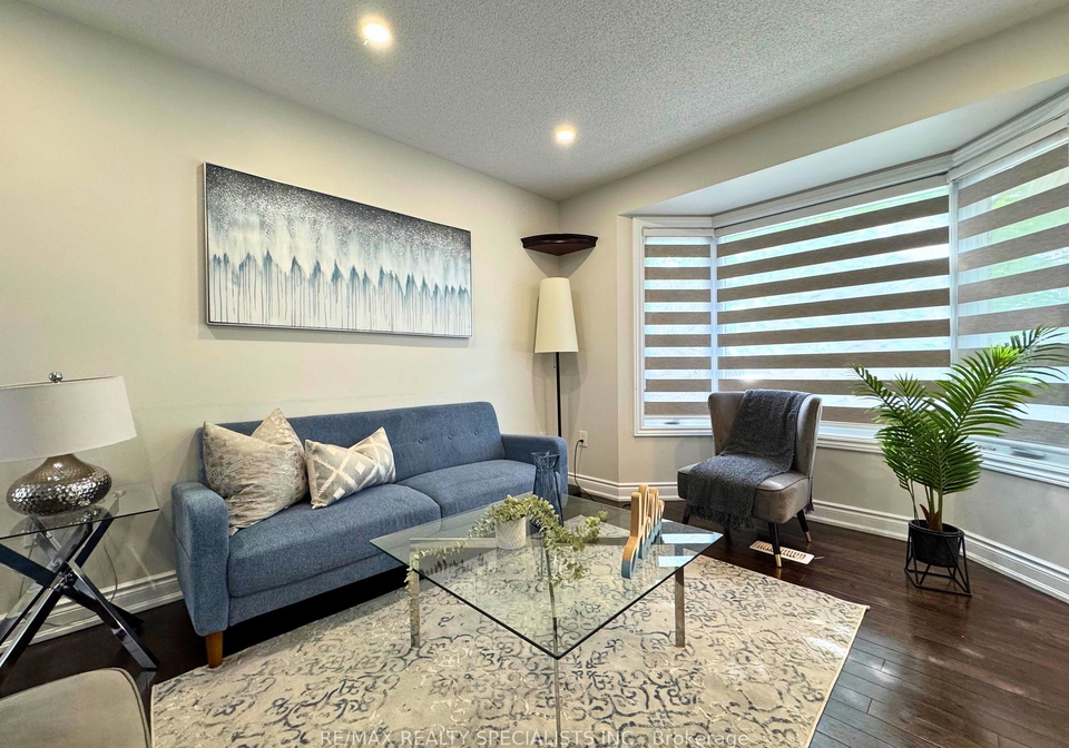 22-clayborne-avenue-brampton-ontario-w13654026