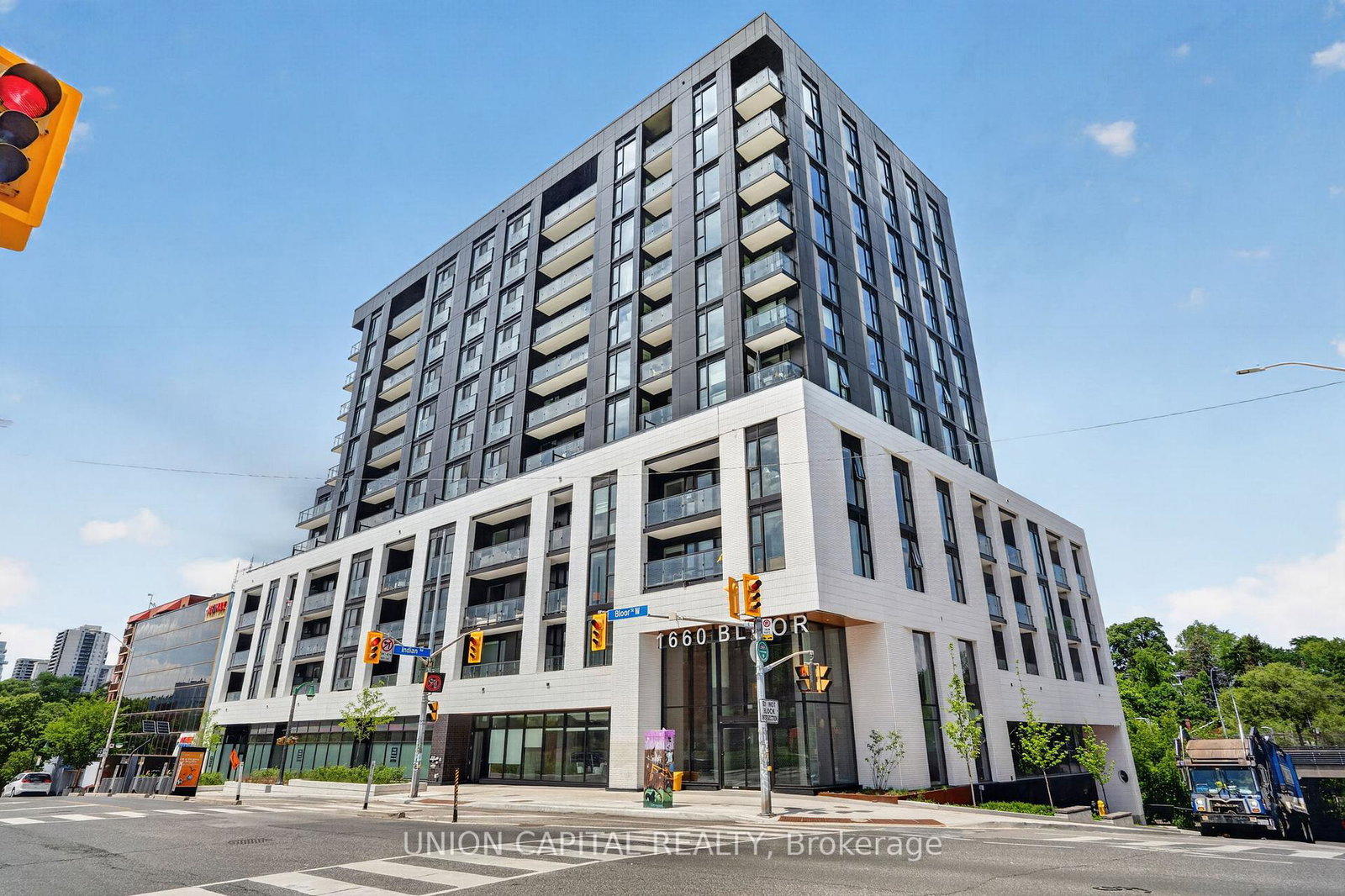 1660-bloor-street-w-toronto-toronto-ontario-w13654042